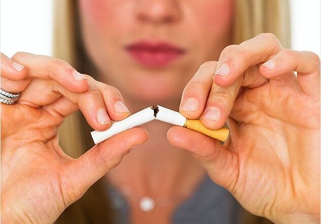 Alleno Carro patarimai padės moterims mesti rūkyti