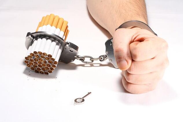 Pseudocigaretės yra raktas, norint atsikratyti priklausomybės nuo nikotino