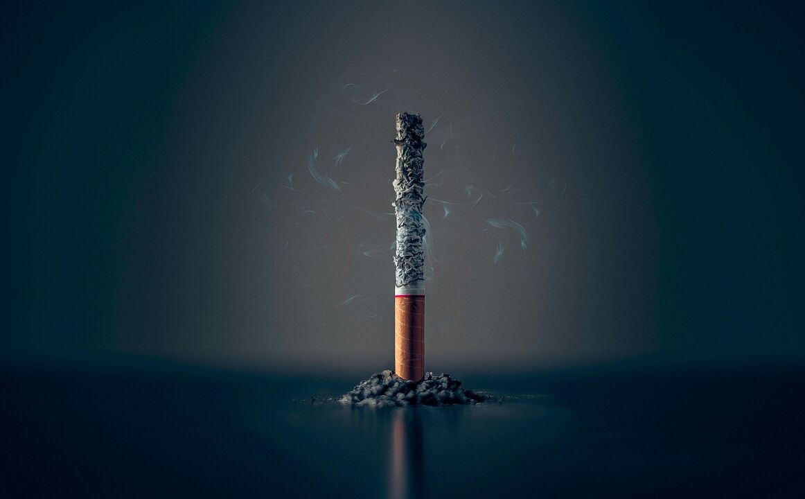 žmogui sunkiau iškęsti staigų rūkymo nutraukimą